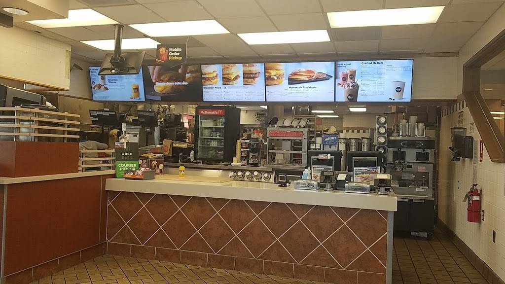 McDonalds | cafe | 7557 Worthington Galena Rd, Columbus, OH 43085, USA | 6147810820 OR +1 614-781-0820
