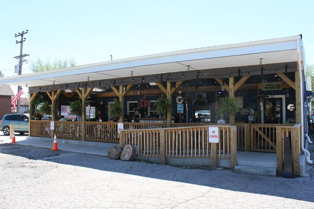 Sparkys Place | restaurant | 1001 Broad St, Conneaut, OH 44030, USA | 4402656061 OR +1 440-265-6061