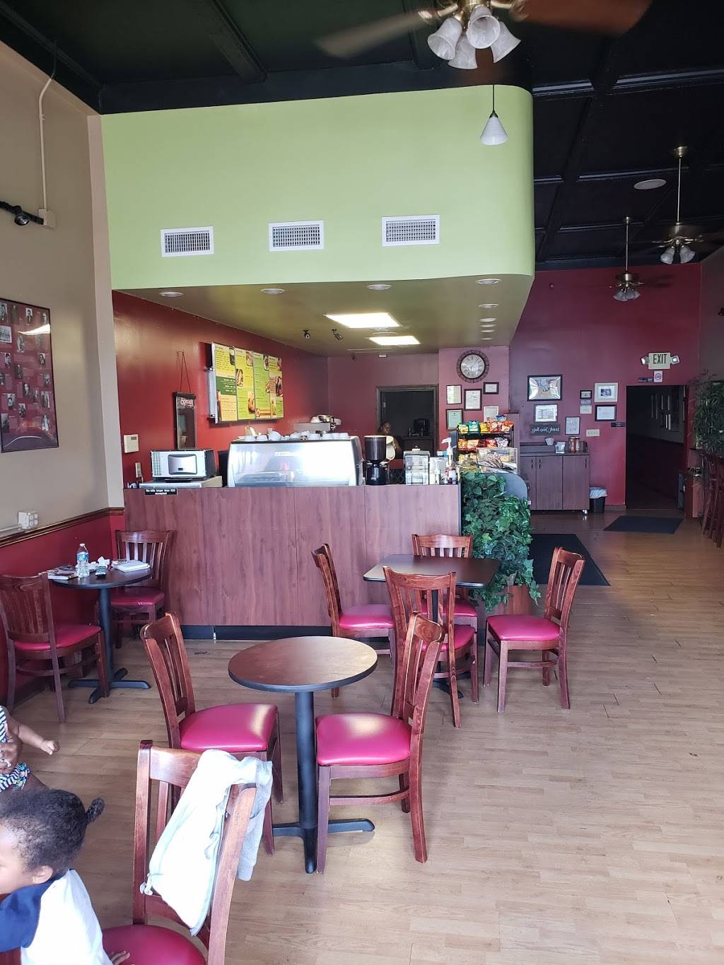 Tiger Pause | cafe | 117 Westside St, Tuskegee, AL 36083, USA | 3347271007 OR +1 334-727-1007