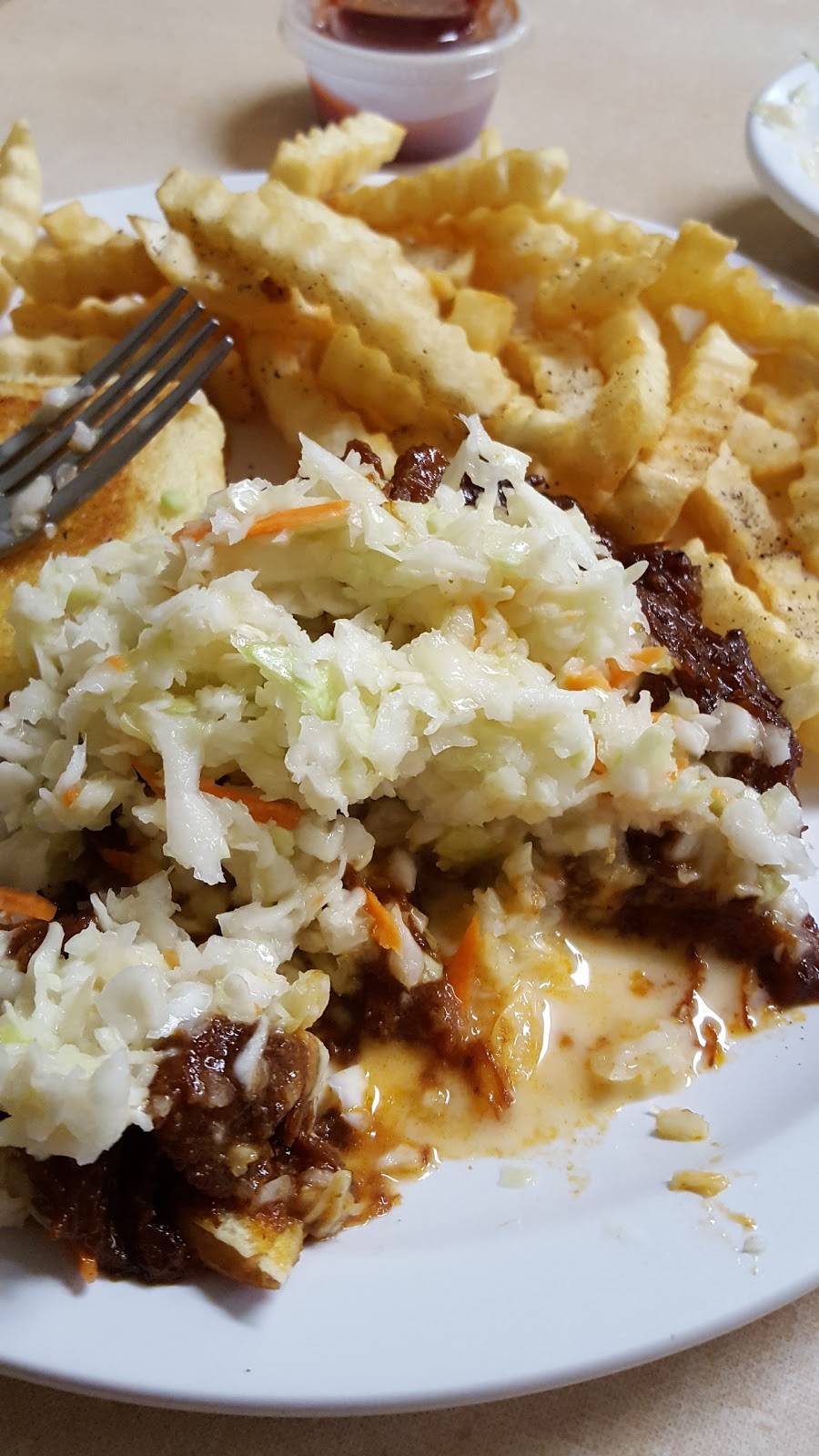 Millies Restaurant & Bakery | restaurant | 39239 Bradbury Rd, Middleport, OH 45760, USA | 7409927713 OR +1 740-992-7713