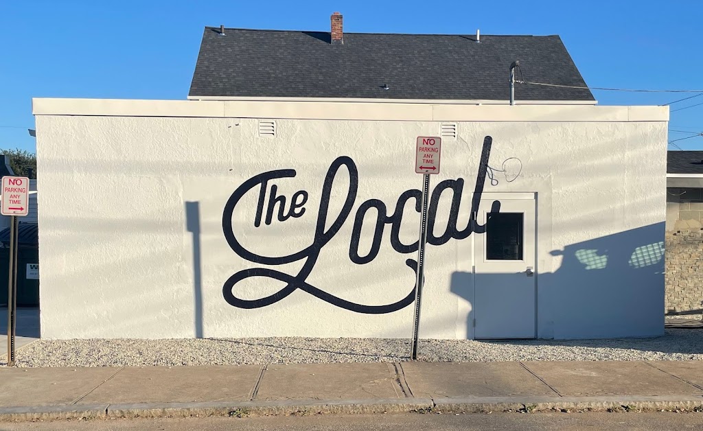 The Local | restaurant | 478 Waterman Ave, East Providence, RI 02914, USA | 4013379337 OR +1 401-337-9337