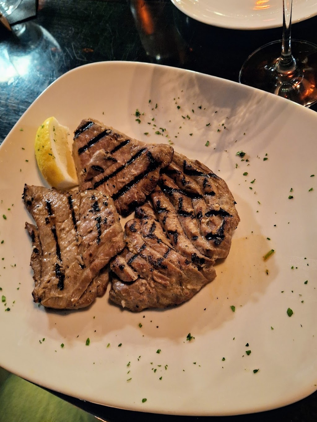 Hooked seafood | restaurant | 580 Thames St, Newport, RI 02840, USA | 4013245807 OR +1 401-324-5807