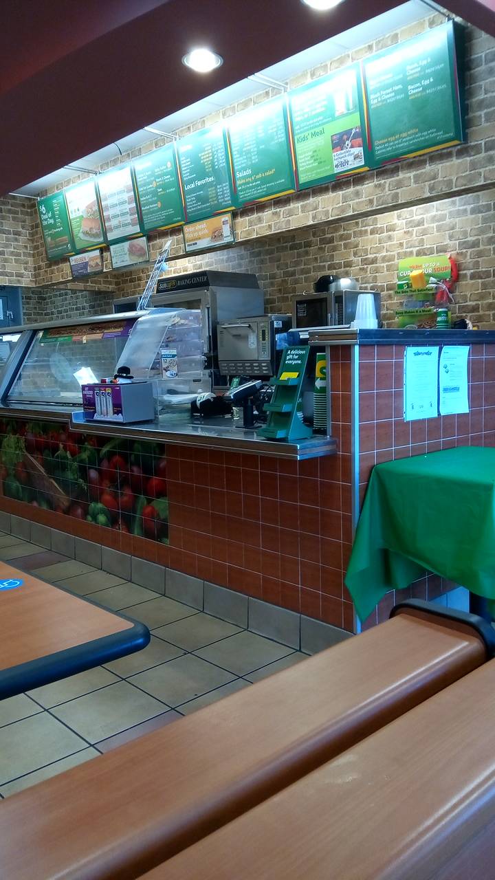 Subway - Restaurant | 9163 W Union Hills Dr #106, Peoria, AZ 85382, USA