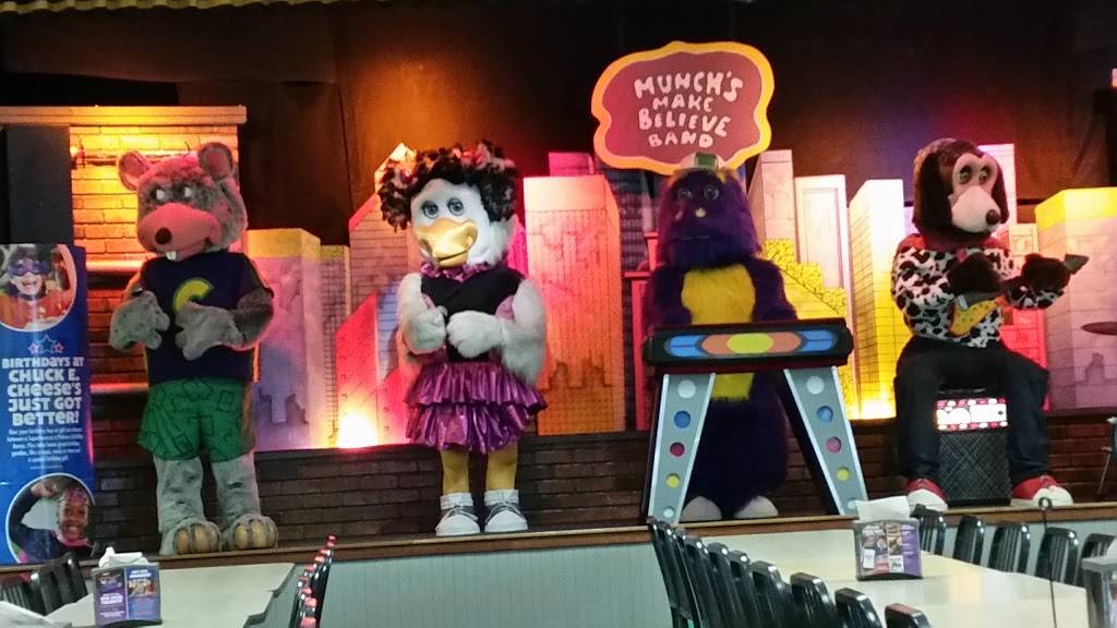 Chuck E. Cheese - Restaurant | 8225 Kingston Pike, Knoxville, TN 37919, USA