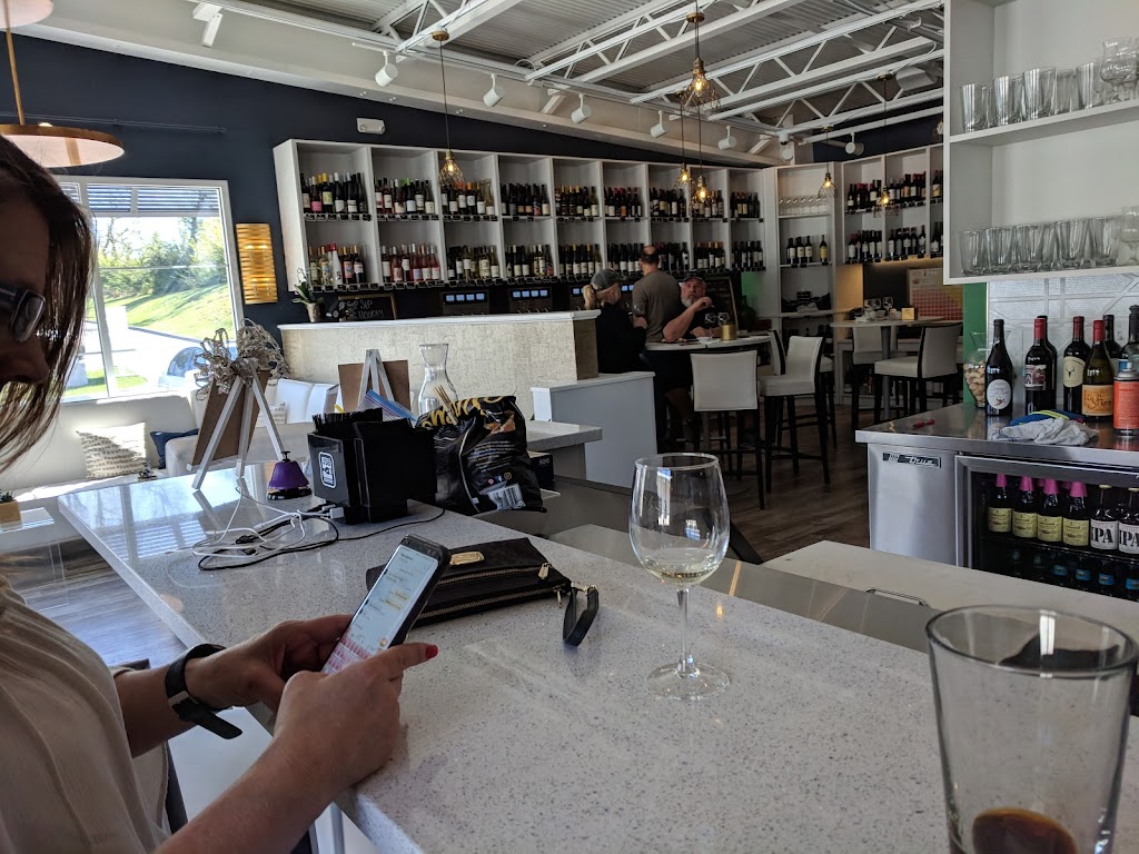 SIP Wine Room | restaurant | 101 Frederica St, Owensboro, KY 42301, USA | 2702973031 OR +1 270-297-3031