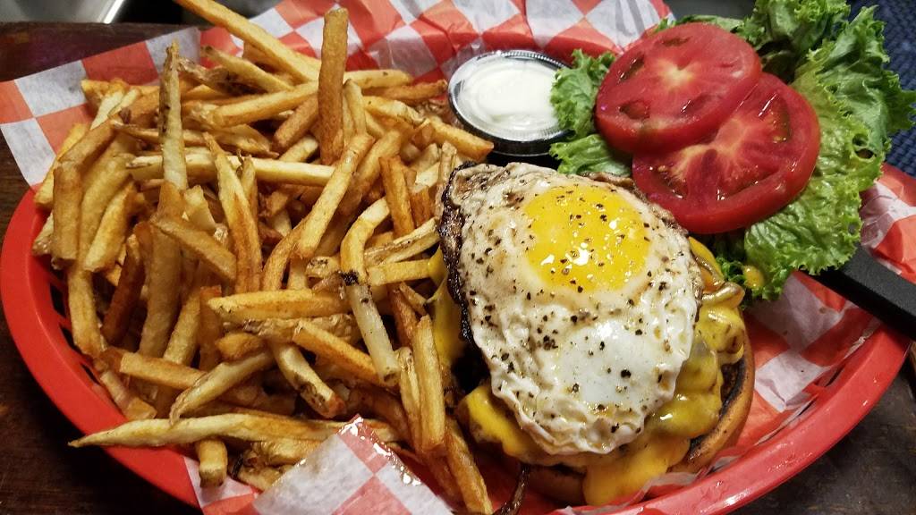 Sportsman's Grille & Billiards Restaurant 2315 W Franklin St