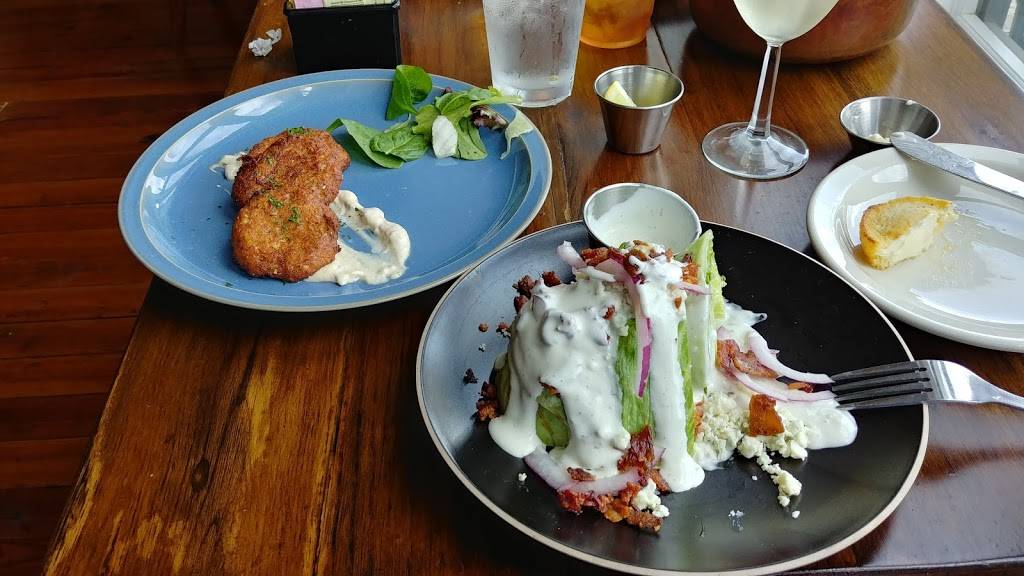 Hubbards Off Main | restaurant | 16 Choccolocco St, Oxford, AL 36203, USA | 2564030258 OR +1 256-403-0258