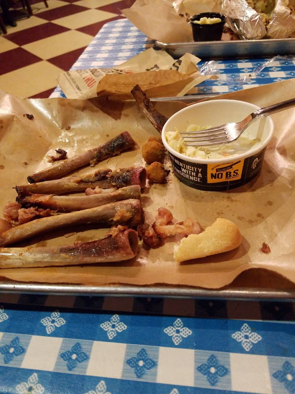 Dickeys Barbecue Pit | restaurant | 2345 Madison St, Clarksville, TN 37043, USA | 9313683030 OR +1 931-368-3030