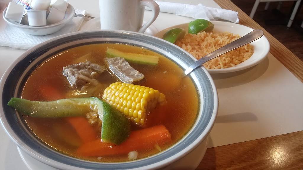 El Camino Real Restraunt | restaurant | 14100 Camino Real, Niederwald, TX 78640, USA | 5123769383 OR +1 512-376-9383