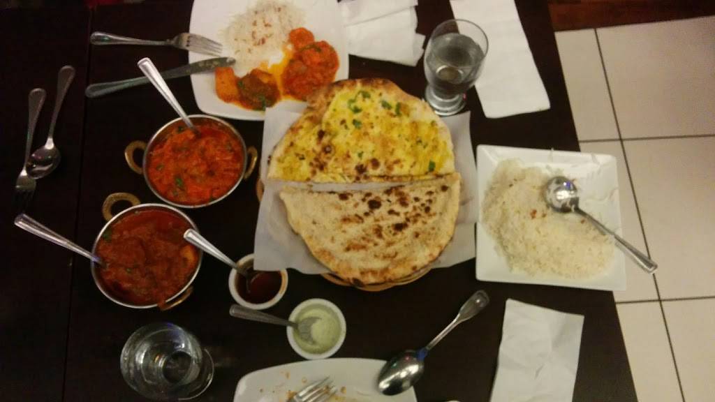 Royal Tandoori Gril | meal delivery | 4720 A Boul Saint-Jean, Pierrefonds, QC H9H 4B2, Canada | 4389224762 OR +1 438-922-4762
