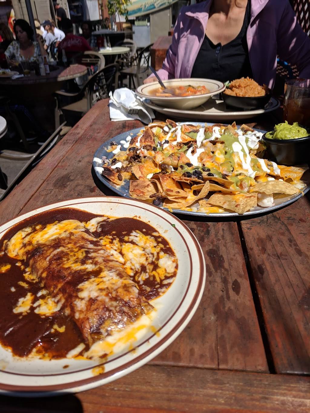 Davinas Cabo Grill | night club | 212 N Tremont St, Oceanside, CA 92054, USA | 7606372450 OR +1 760-637-2450