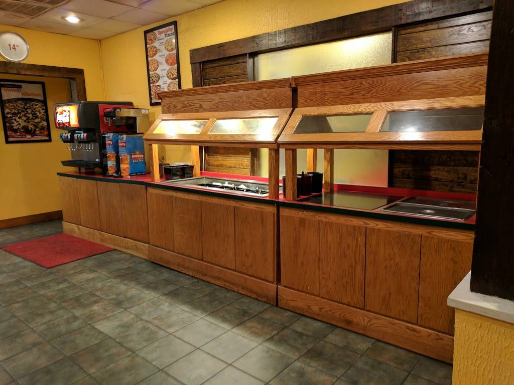 Johnnys Pizza House | meal delivery | 8873 Highland Rd, Baton Rouge, LA 70808, USA | 2257639797 OR +1 225-763-9797