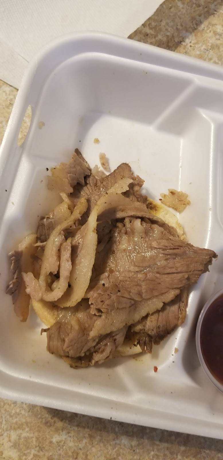 Hwy 67 BBQ | restaurant | 1752 N New Florissant Rd, Florissant, MO 63033, USA | 3144552999 OR +1 314-455-2999