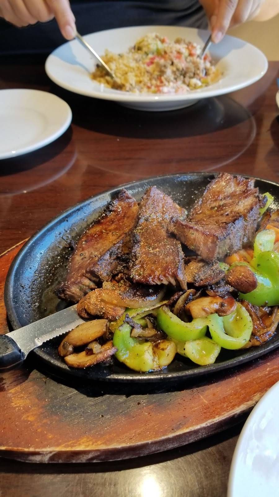 Mayas Cantina and Grill | restaurant | 28215 CO-74, Evergreen, CO 80439, USA | 3036703000 OR +1 303-670-3000