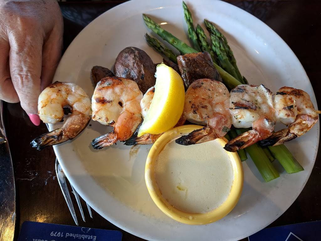 The Dock At Crayton Cove | restaurant | 845 12th Ave S, Naples, FL 34102, USA | 2392639940 OR +1 239-263-9940