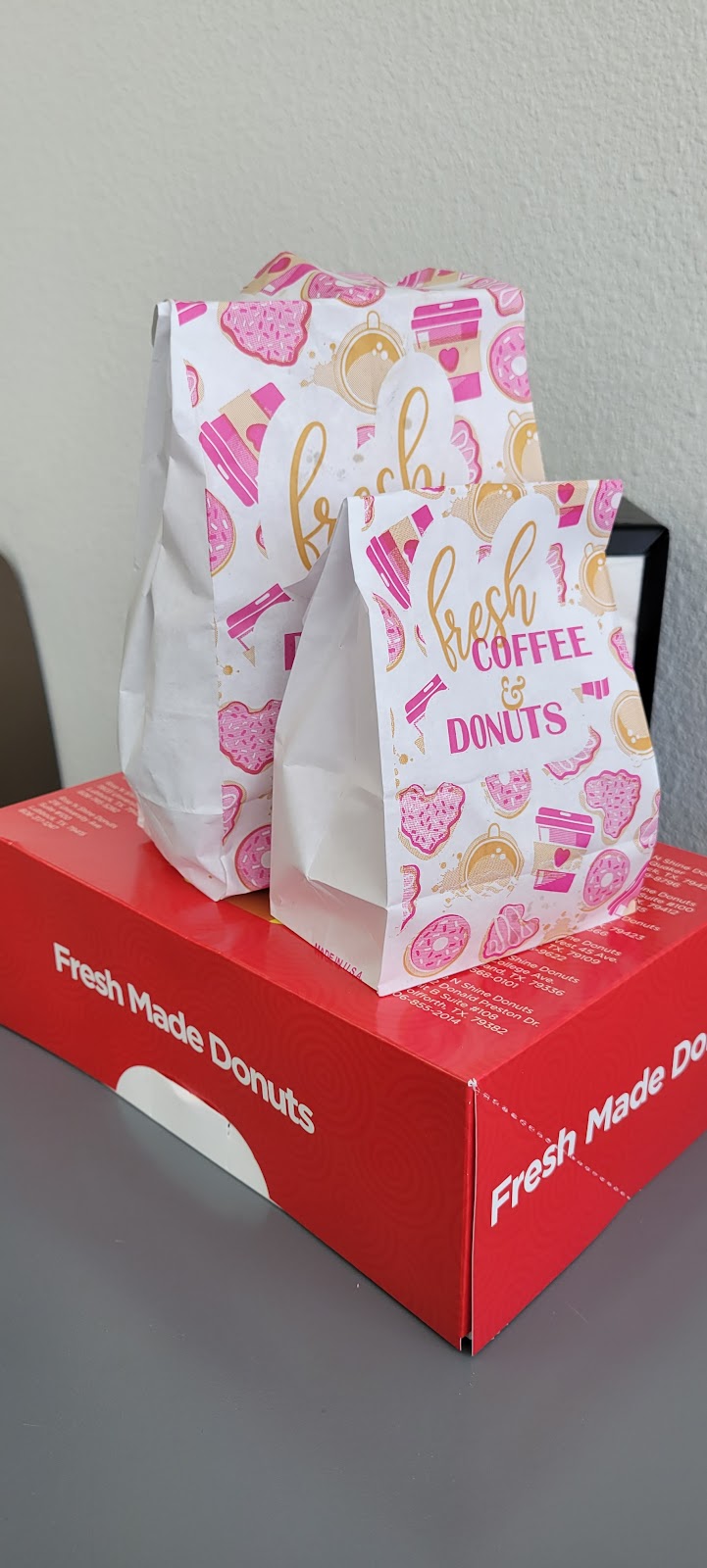 Rise N Shine Donuts 34th St, (Milwaukee Ave) | restaurant | 6415 34th St Suite 100, Lubbock, TX 79407, USA | 8069930035 OR +1 806-993-0035