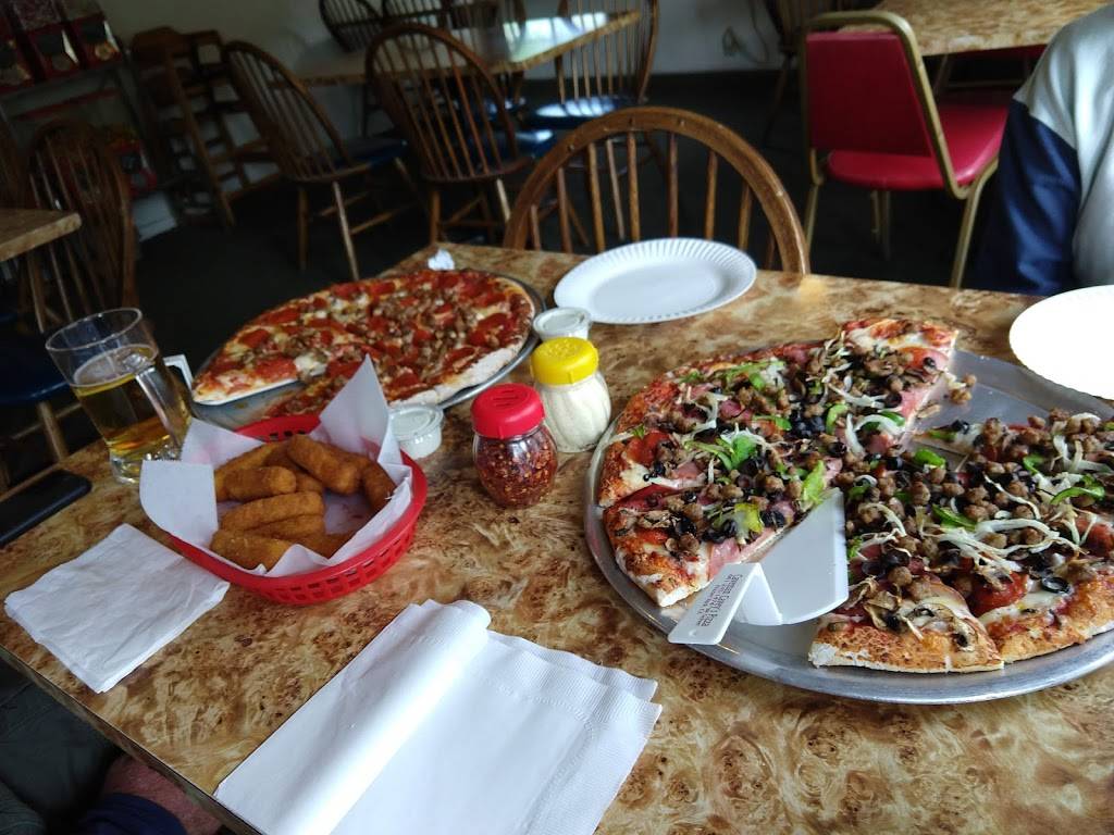 Caveman Caveys Pizza | restaurant | 3620 Mt Pinos Way #107, Frazier Park, CA 93225, USA | 6612451474 OR +1 661-245-1474