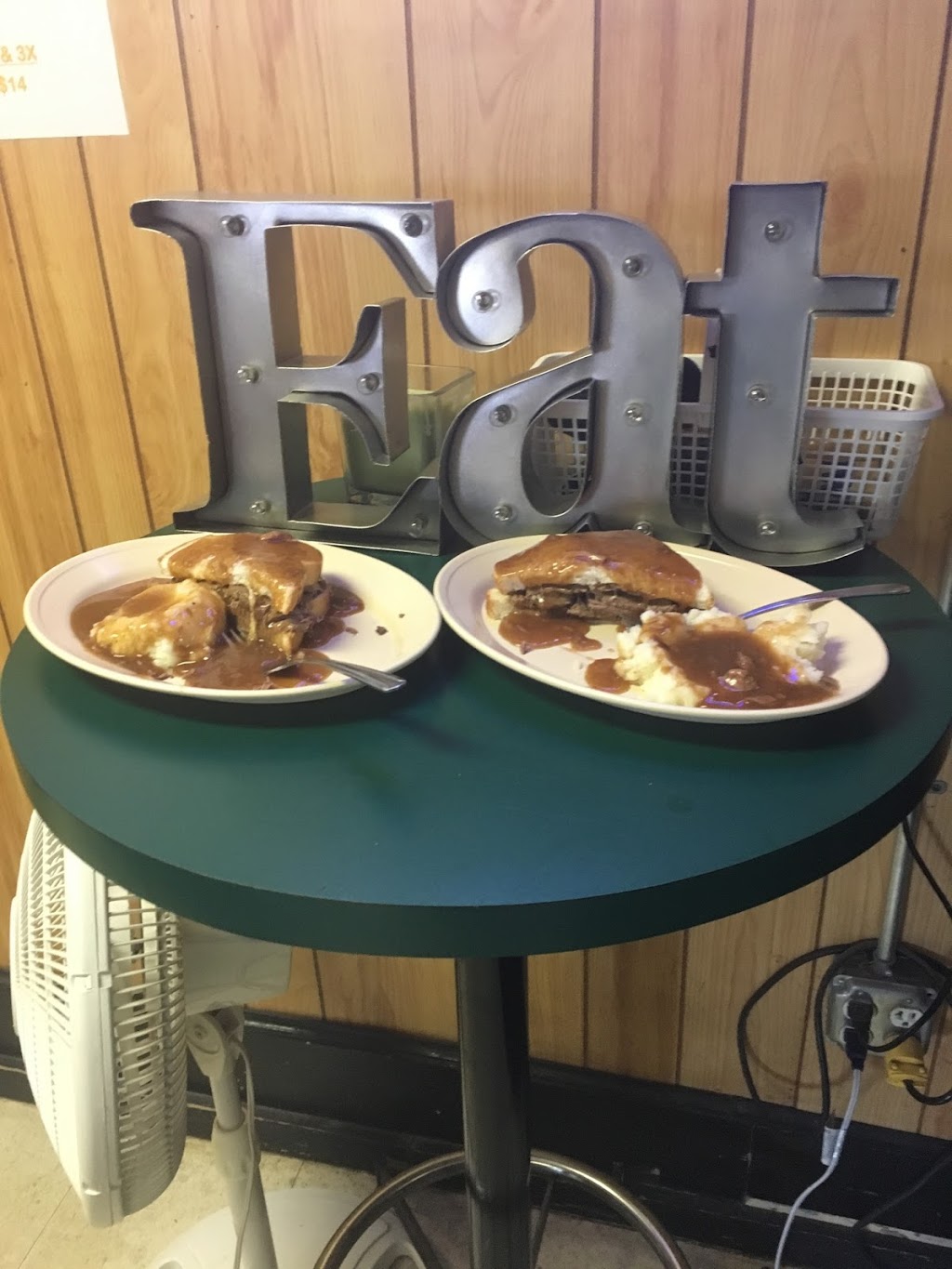 Walkers | restaurant | 301 Tipton St #7717, Salix, IA 51052, USA | 7129469993 OR +1 712-946-9993