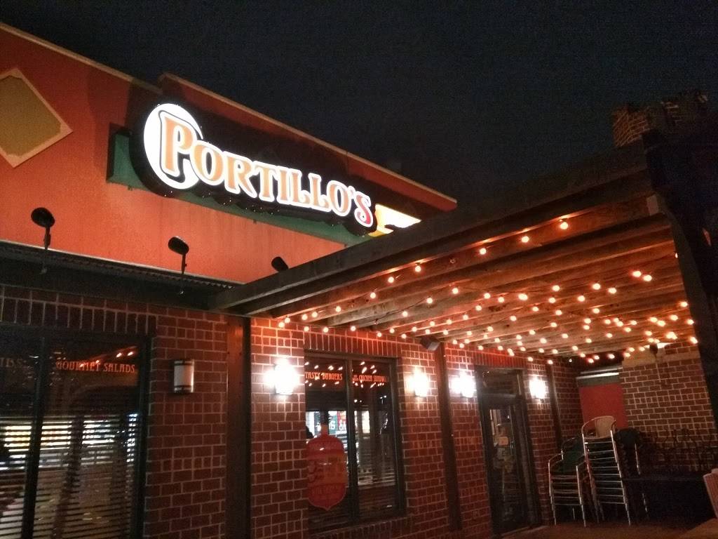 Portillos Hot Dogs | meal takeaway | 1780 Dekalb Ave, Sycamore, IL 60178, USA | 8158950100 OR +1 815-895-0100