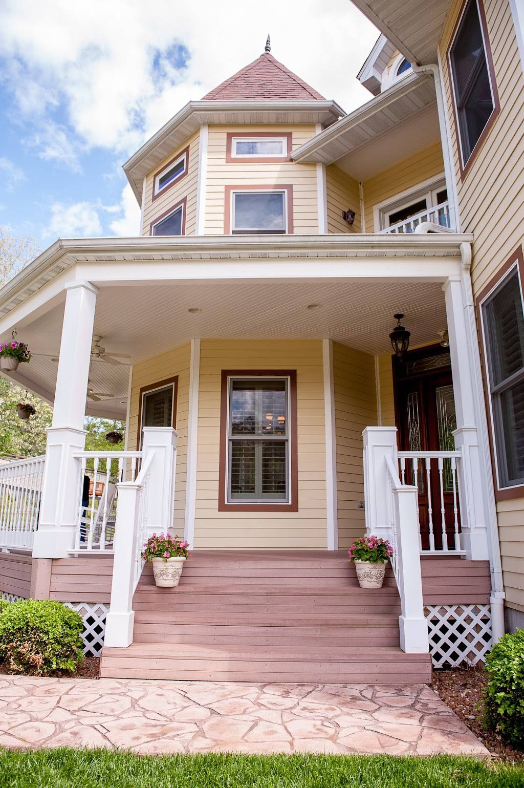 Amber House Bed & Breakfast | restaurant | 705 3rd St, Rocheport, MO 65279, USA | 5736982028 OR +1 573-698-2028