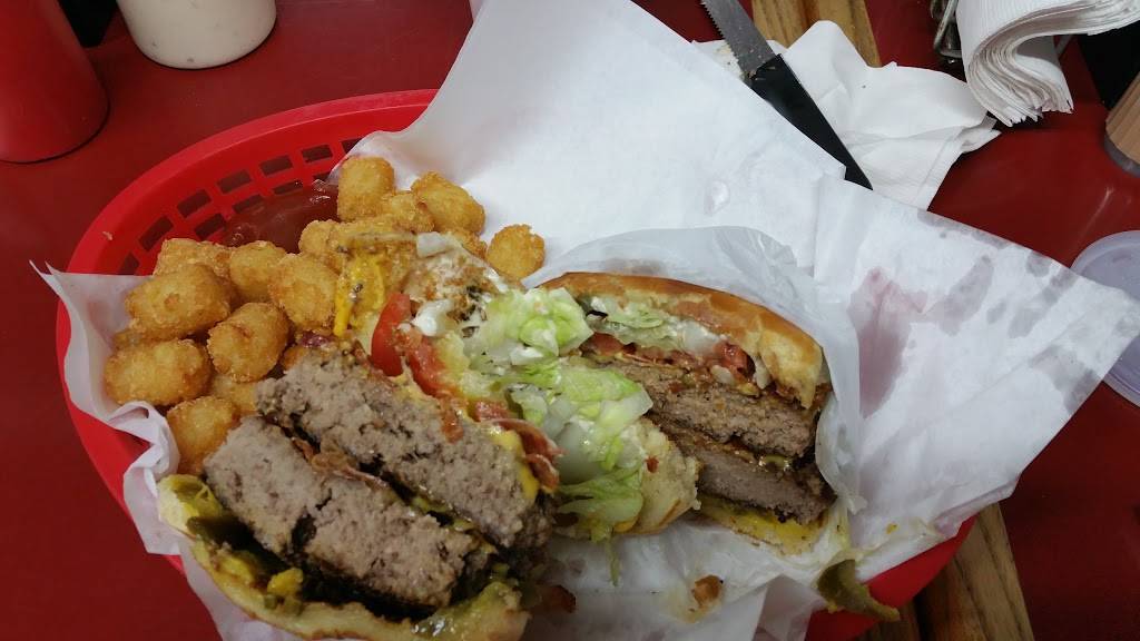 Dairy Mart | restaurant | 303 TX-147, Broaddus, TX 75929, USA | 9368721000 OR +1 936-872-1000
