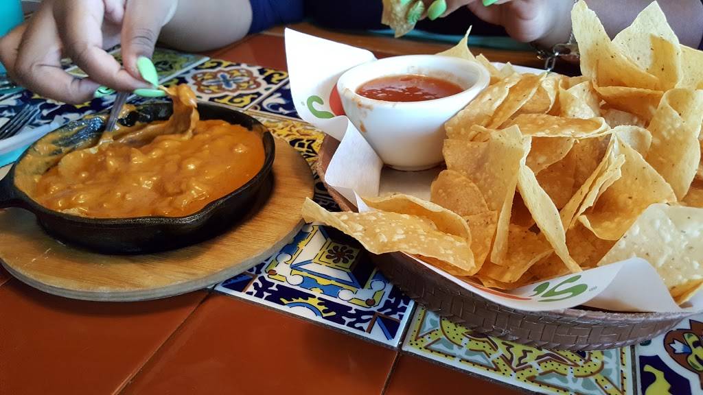 Chilis Grill & Bar | meal takeaway | 707 7th St W, Tifton, GA 31794, USA | 2293823138 OR +1 229-382-3138