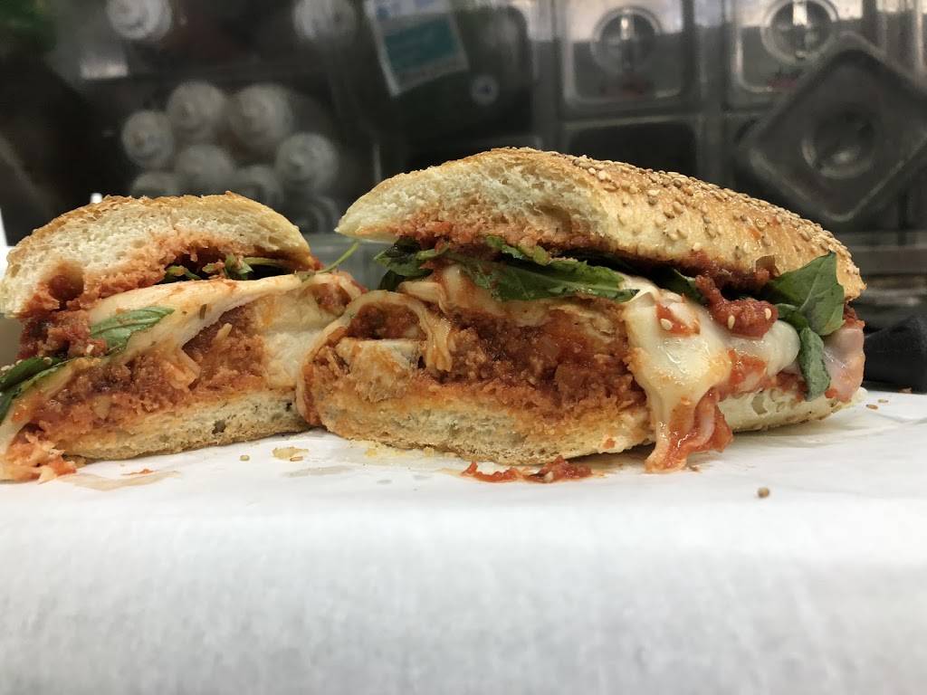 Sassys Specialty Sandwiches | restaurant | 233 S 4th St, Brooklyn, NY 11211, USA | 7183847515 OR +1 718-384-7515