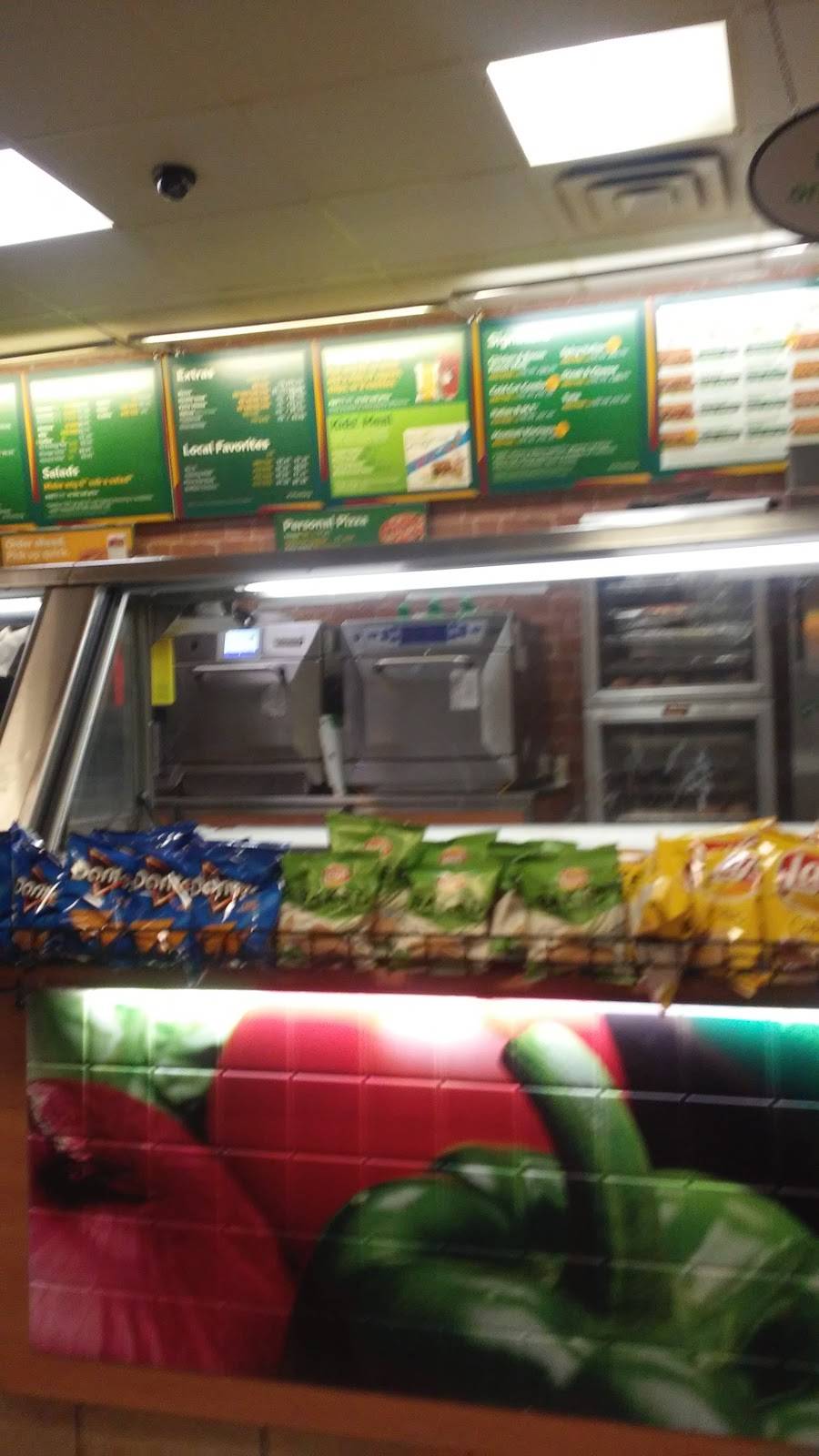 Subway | restaurant | 2055 5th Ave, Huntington, WV 25703, USA | 3045222345 OR +1 304-522-2345