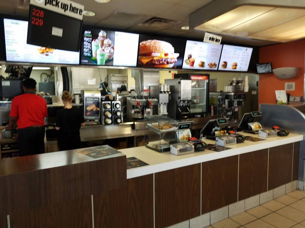 McDonald's - Cafe | 8105 E Admiral Pl, Tulsa, OK 74115, USA