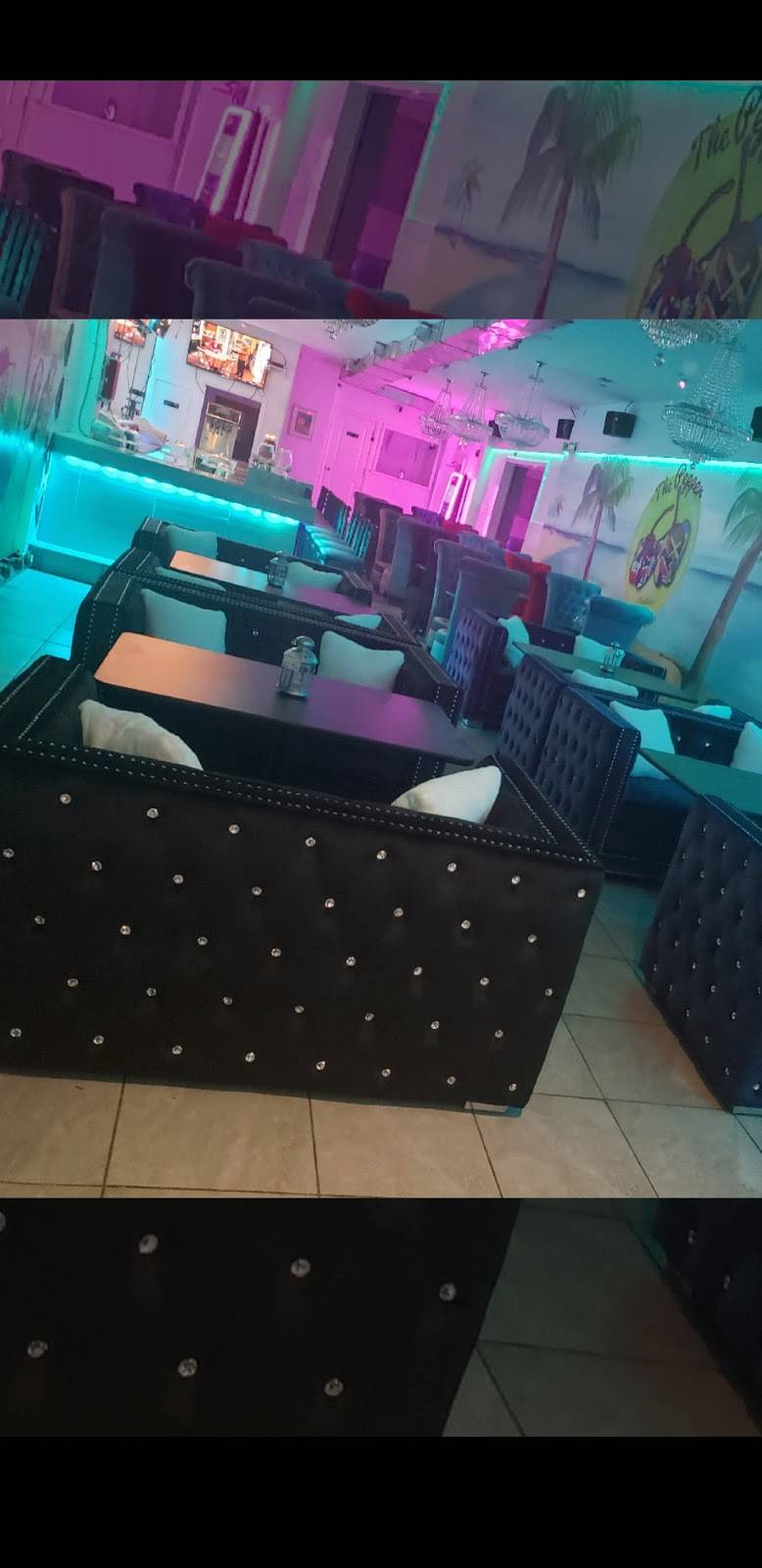 Peppers hookah Lounge & GENTLEMEN'S CLUB 2643 W Sergeant St
