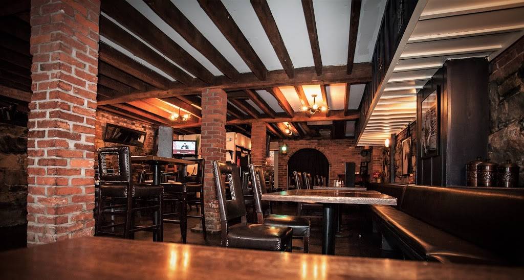 Plan B Burger Bar - Simsbury - Restaurant | 4 Railroad St, Simsbury, CT ...