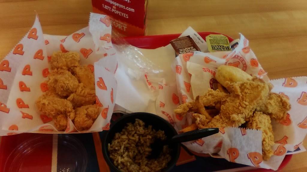 Popeyes Louisiana Kitchen | restaurant | 7007 International Blvd, Oakland, CA 94621, USA | 5105626591 OR +1 510-562-6591