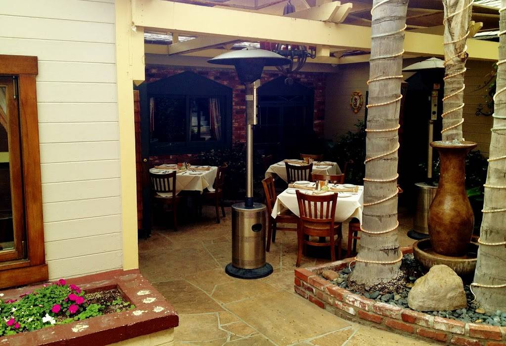 Vigiluccis Trattoria Italiana | restaurant | 530 N Coast Hwy 101, Encinitas, CA 92024, USA | 7606342365 OR +1 760-634-2365