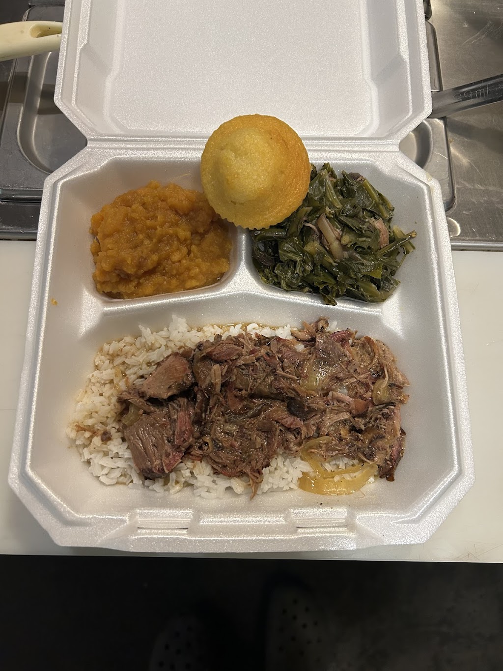 Naybones BBQ | restaurant | 117 Ivy St, Ellisville, MS 39437, USA | 6018004009 OR +1 601-800-4009