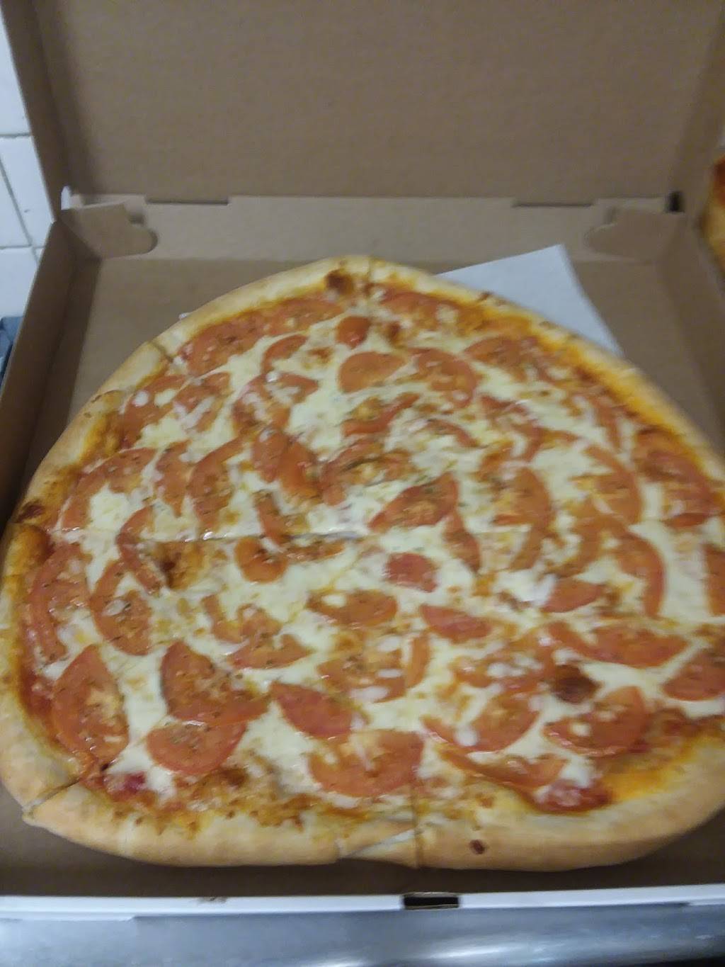 El Paisano Pizza & Pasta | restaurant | 3444 E Tremont Ave, Bronx, NY 10465, USA | 7188236318 OR +1 718-823-6318