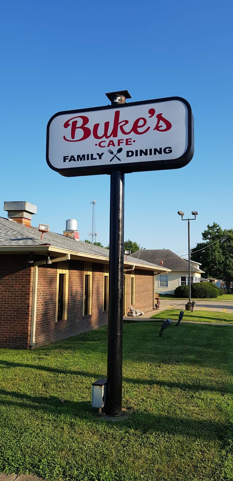 Buke's Cafe | 1002 15th St, Lawrenceville, IL 62439, USA