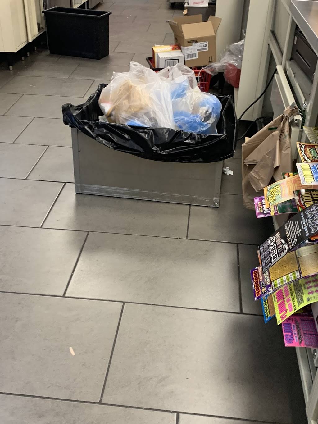 7-Eleven | bakery | 858 Scarsdale Ave, Scarsdale, NY 10583, USA | 9143137667 OR +1 914-313-7667