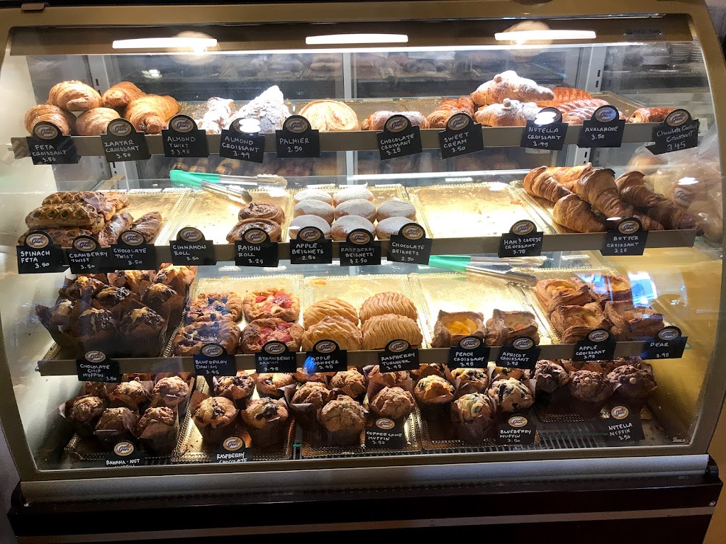 Gios Bakery & Cafe | bakery | 3805 Ocean View Blvd, Montrose, CA 91020, USA | 8183307135 OR +1 818-330-7135
