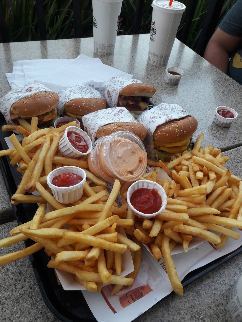 The Habit Burger Grill | meal takeaway | 8988 Washington Blvd, Pico Rivera, CA 90660, USA | 5629482900 OR +1 562-948-2900