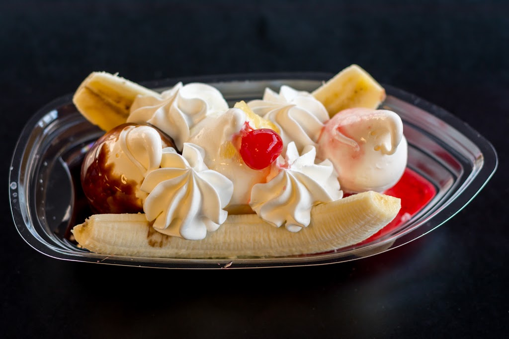 Dairy King | restaurant | 964 E Broad St, Ozark, AL 36360, USA | 3347742056 OR +1 334-774-2056