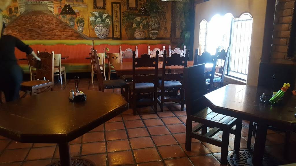 Rio Mirage Cafe y Cantina | restaurant | 12245 W Santa Fe Ln, El Mirage, AZ 85335, USA | 6235837708 OR +1 623-583-7708