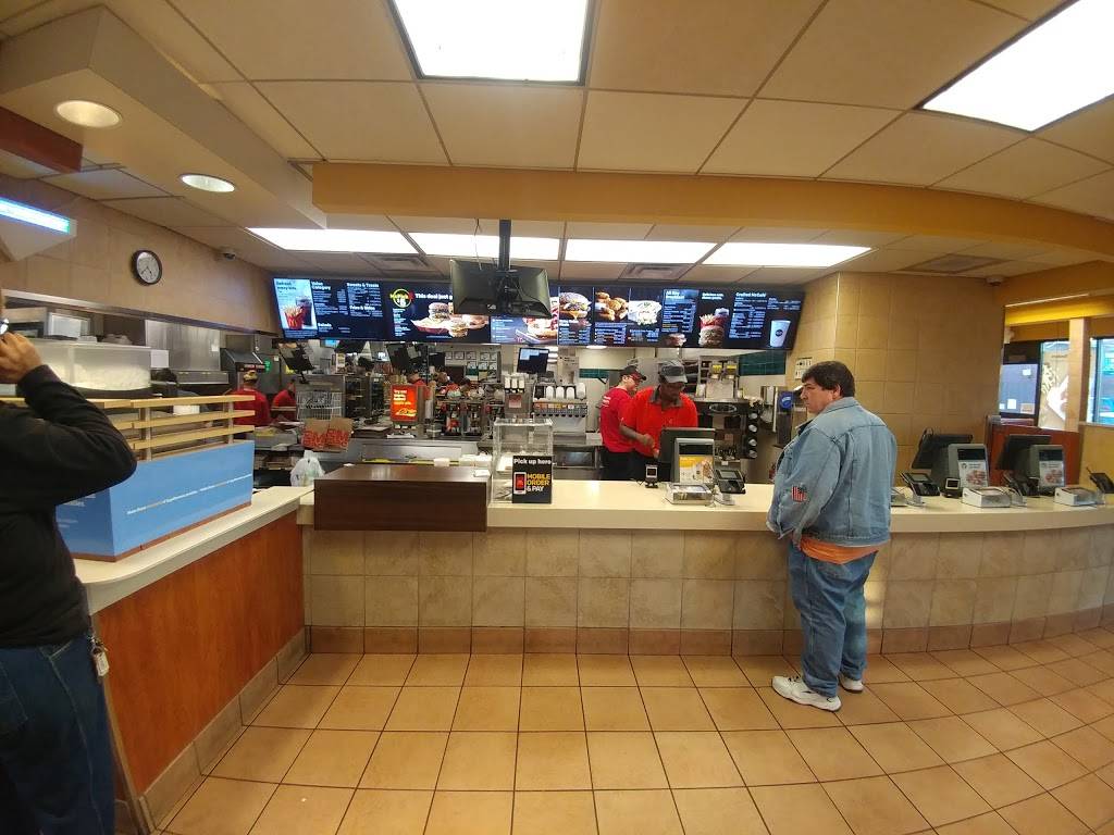 McDonalds | cafe | 2624 Gallia St, Portsmouth, OH 45662, USA | 7403537193 OR +1 740-353-7193