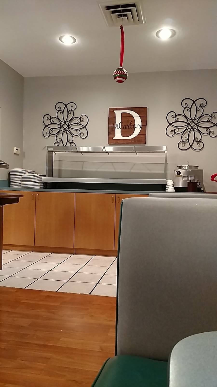 Di Carlos Pizza & Pasta | restaurant | 1520 S Main St, Red Bud, IL 62278, USA | 6182826696 OR +1 618-282-6696