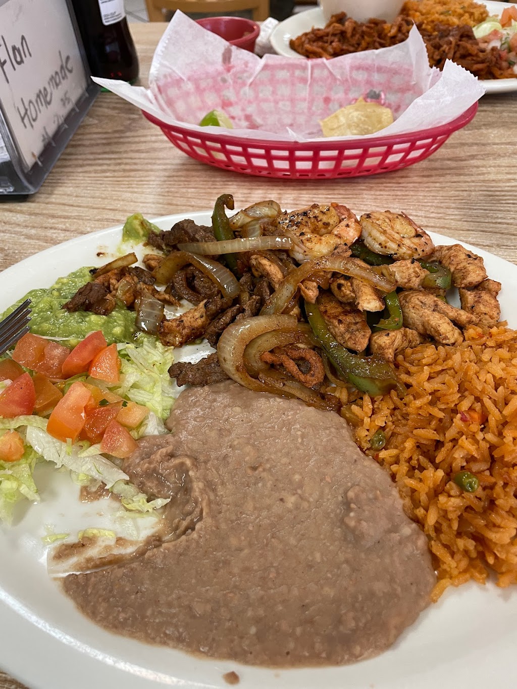 Taqueria Guadalajara | restaurant | 106 N, TX-214, Denver City, TX 79323, USA | 8065923164 OR +1 806-592-3164