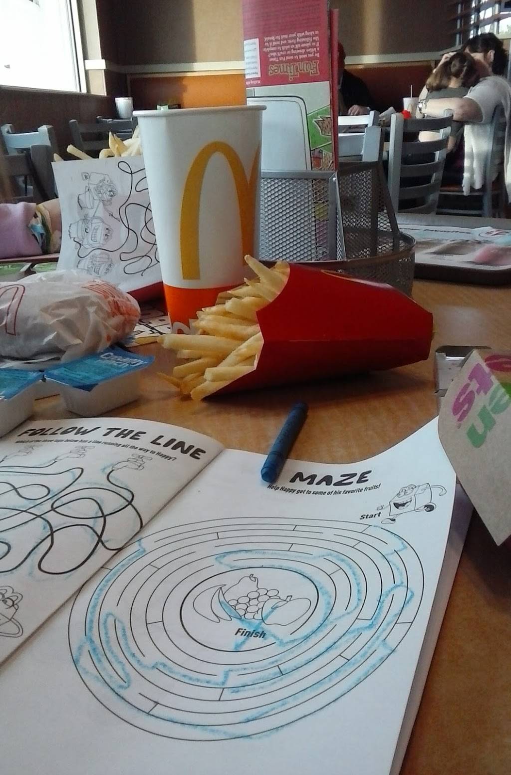 McDonalds | cafe | 4204 Milan Rd, Sandusky, OH 44870, USA | 4196256355 OR +1 419-625-6355