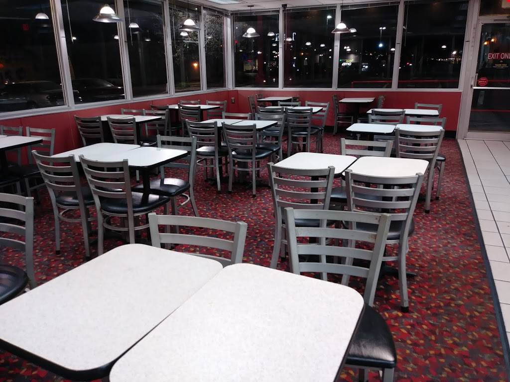 Krystal | meal takeaway | 819 W 2nd St, Tifton, GA 31794, USA | 2293828009 OR +1 229-382-8009