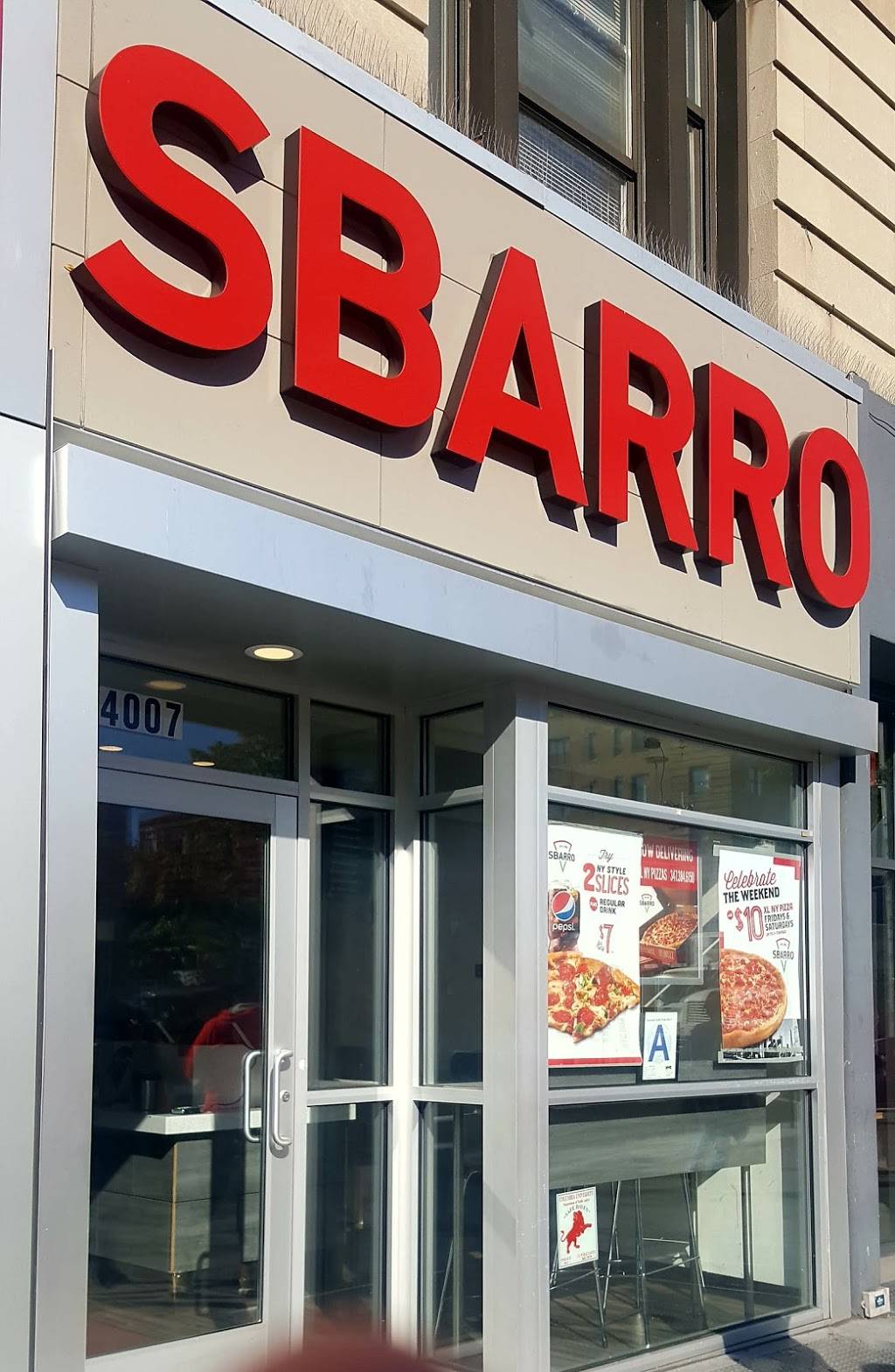 Neighborhood Sbarro | meal takeaway | 4007 Broadway, New York, NY 10032, USA | 3473846150 OR +1 347-384-6150