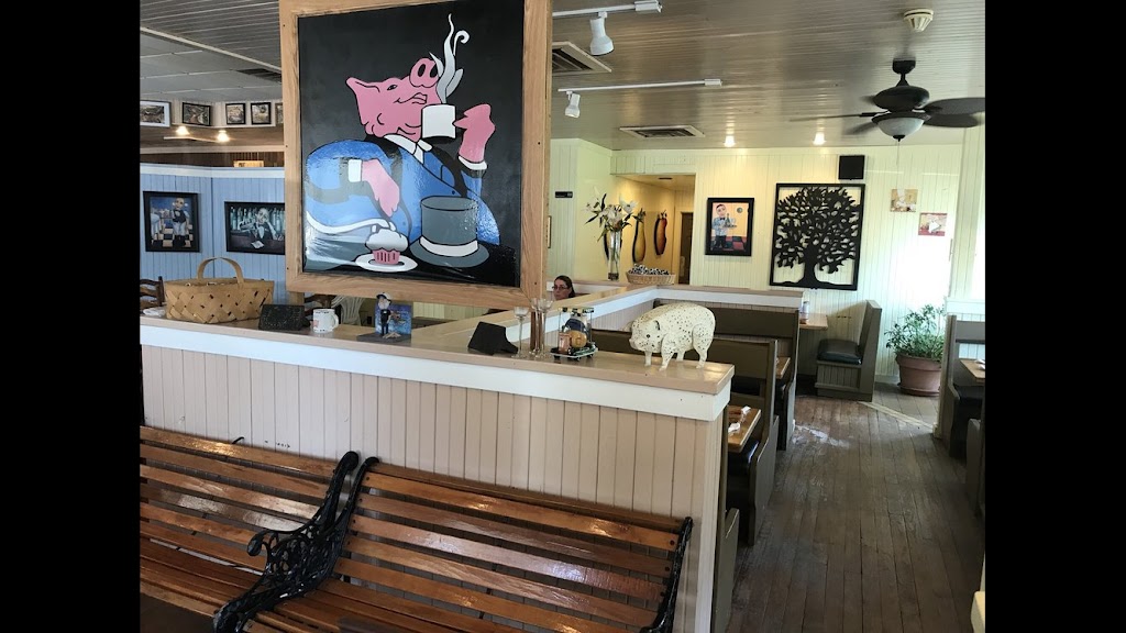 Snooty Pig Cafe & Catering | cafe | 2401 Westport Pkwy, Fort Worth, TX 76177, USA | 8178371077 OR +1 817-837-1077