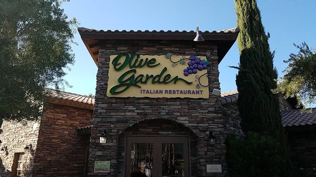 Olive Garden Italian Restaurant | meal takeaway | 10800 W Charleston Blvd, Las Vegas, NV 89135, USA | 7023418190 OR +1 702-341-8190
