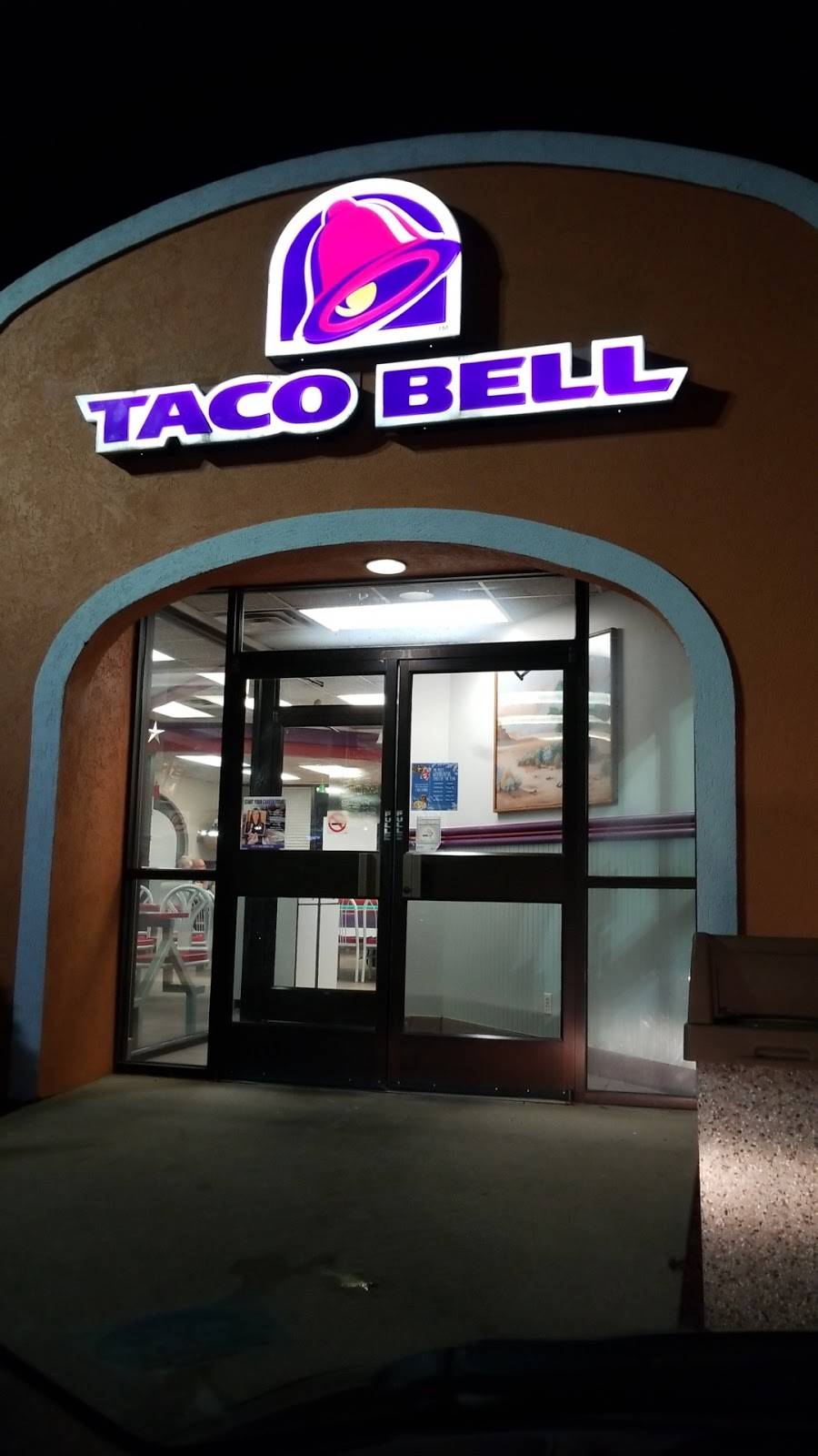 Taco Bell | meal takeaway | 1301 Dekalb Ave, Sycamore, IL 60178, USA | 8158953660 OR +1 815-895-3660